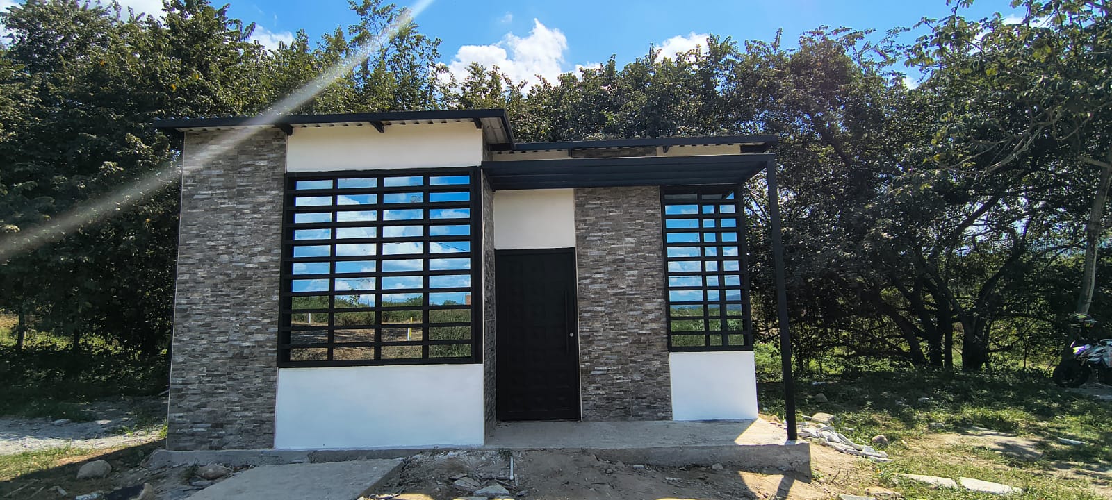 Casa Diseño Minimalista.
Lérida -Tolima, Barrio San Luis 3.